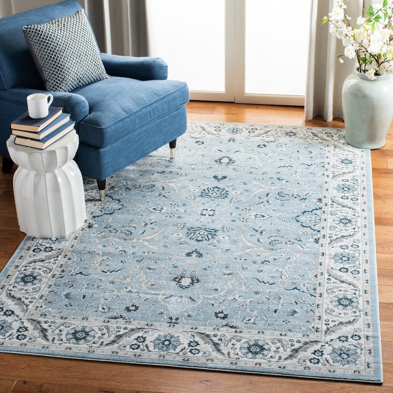 SAFAVIEH Isabella Pietra Traditional Oriental Rug - 4' x 6' - Light Blue/Cream - Rectangle