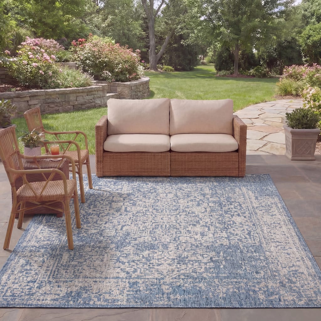 SAFAVIEH Courtyard Gunsel Outdoor Waterproof Patio Backyard Rug