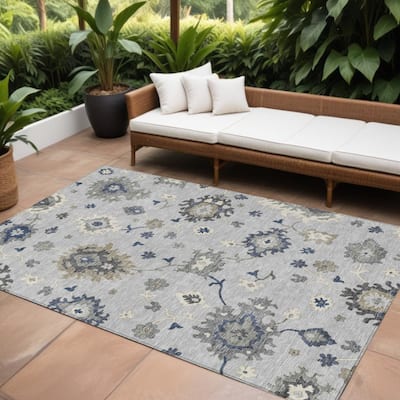 HomeRoots Floral Traditional Rectangle Outdoor Rug