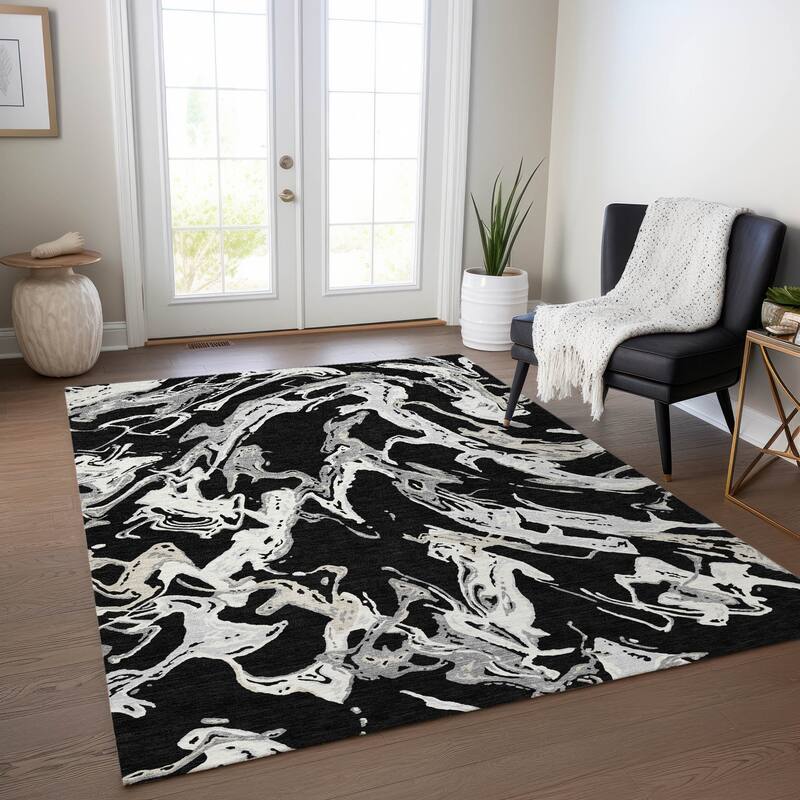 Machine Washable Indoor/ Outdoor Modern Wave Chantille Rug - Black - 2'6" x 3'10"