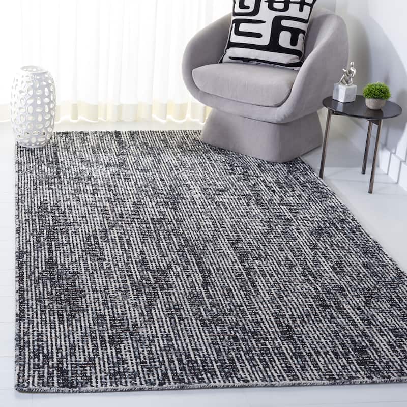 SAFAVIEH Handmade Abstract Lottie Modern Wool Rug - 4' x 6' - Black/Grey - Rectangle