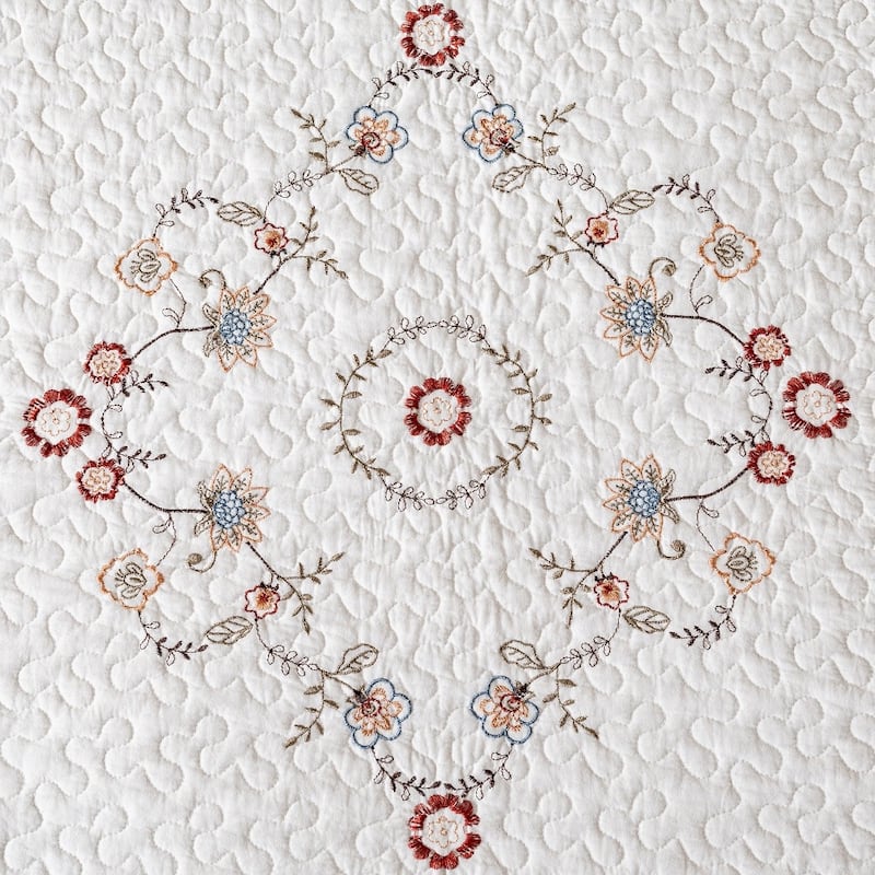 Luxury 100% Cotton Floral Embroidered Washed Quilt Set, Soft, Breathable Comfort