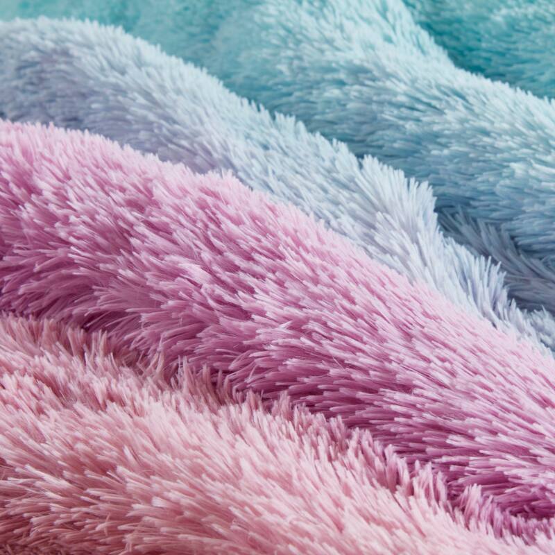 Intelligent Design Talia Ombre Shaggy Faux Fur Comforter Set