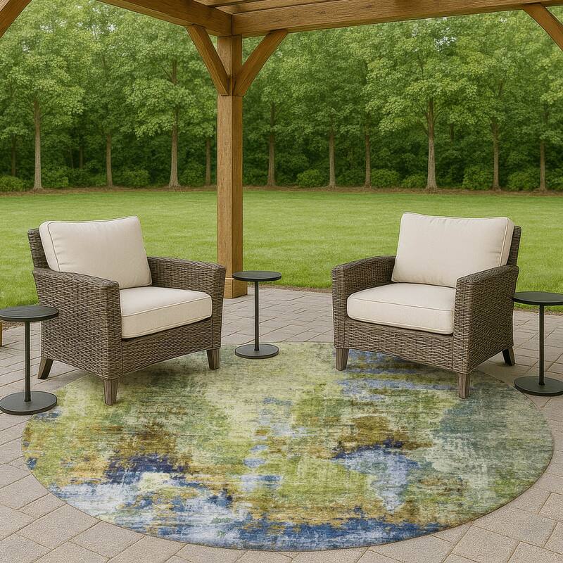 Machine Washable Indoor/ Outdoor Abstact Contemporary Chantille Rug - Green - 8' x 8'