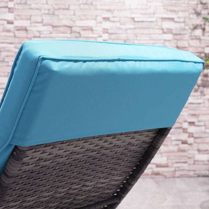 Outsunny Outdoor PE Rattan Patio Chaise Lounge Chair with 5 Backrest Angles & 2 Wheels for Easy Movement, Grey