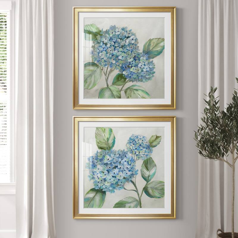 Hydrangea Beauty I Premium Framed Print - Ready to Hang