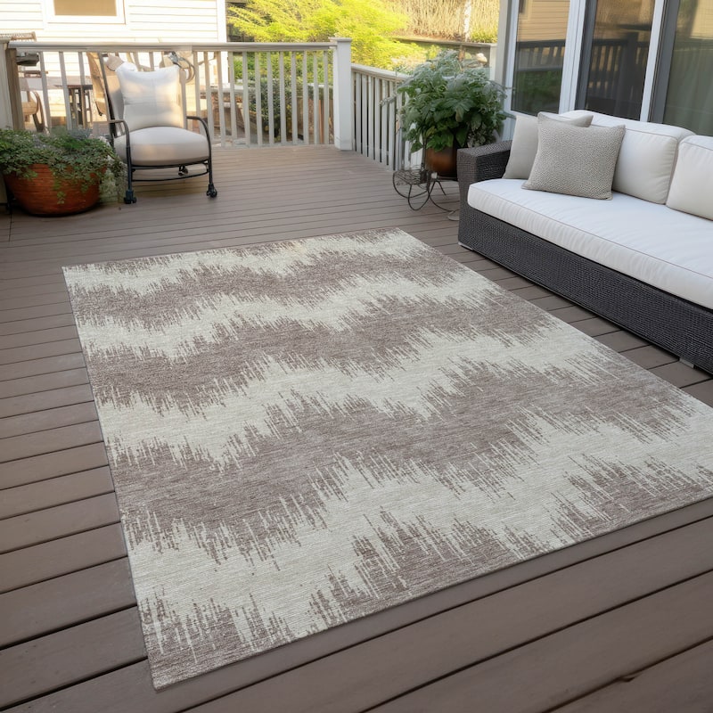 Machine Washable Indoor/ Outdoor Chantille Chevron Modern Rug - Taupe - 2'6" x 3'10"