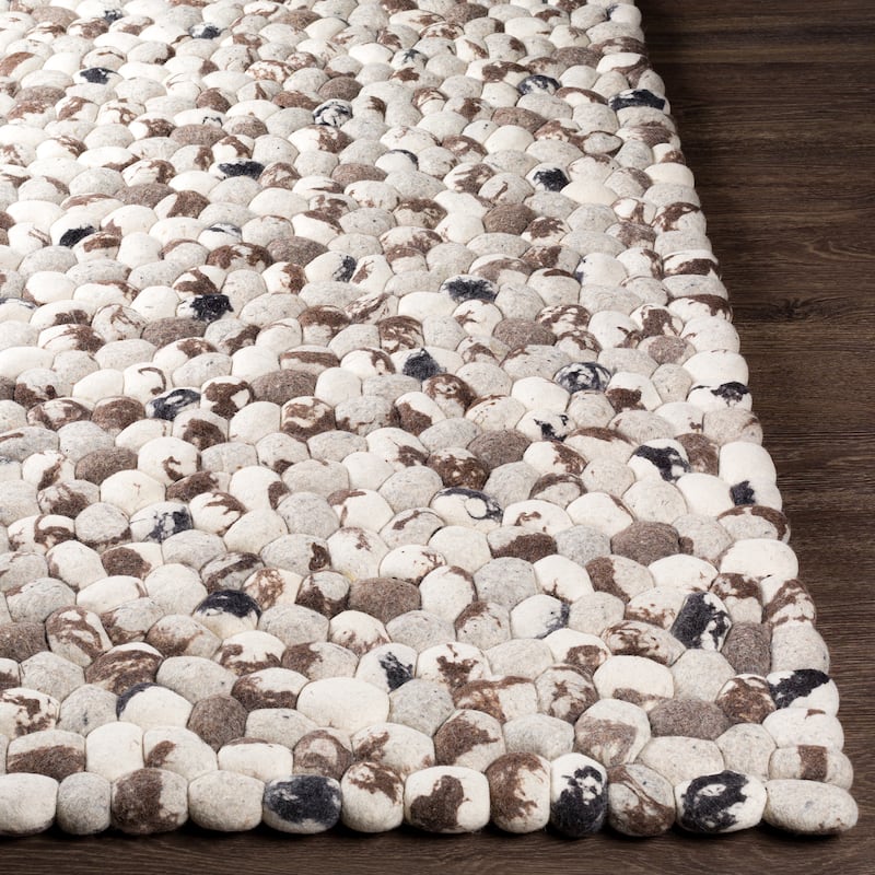 Hand-woven New Zealand Felted Wool Stone Look Textured Area Rug - 3'6" x 5'6"
