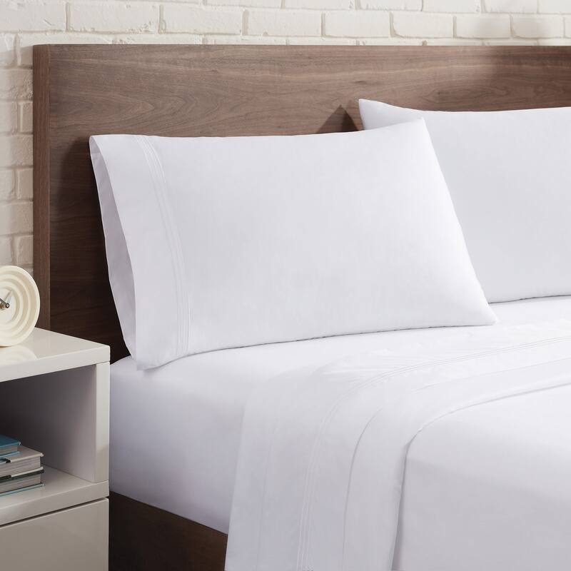 Aston & Arden 600 Thread Count Cotton Sateen Sheet Set