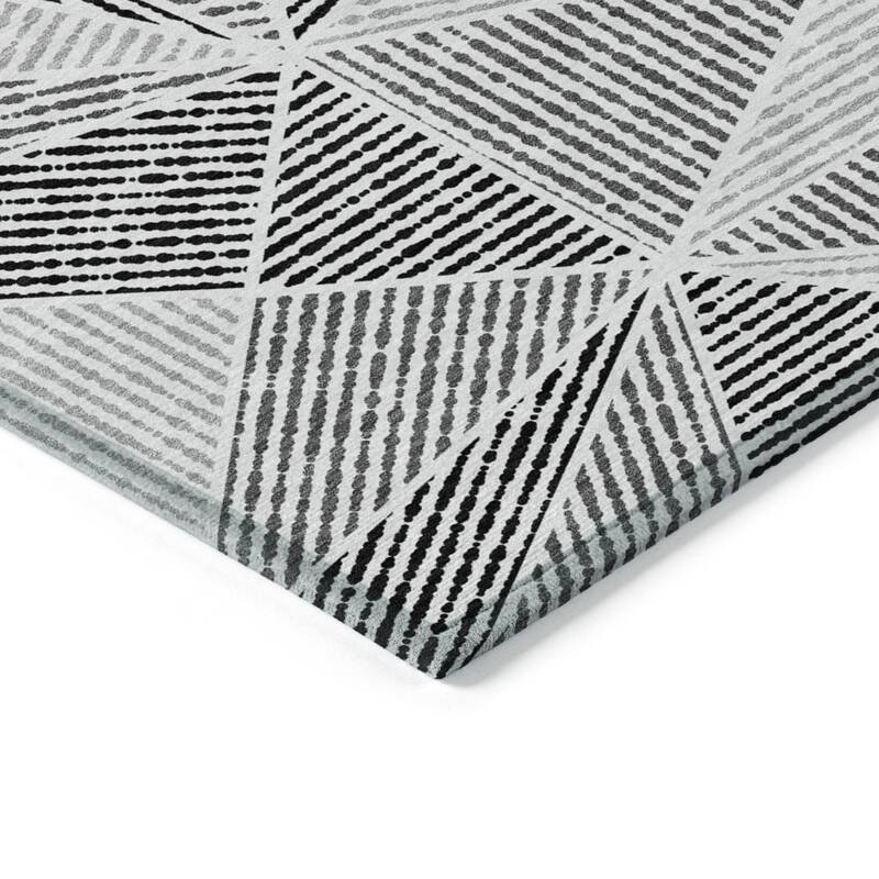 HomeRoots Geometric Transitional Rectangle Outdoor Rug