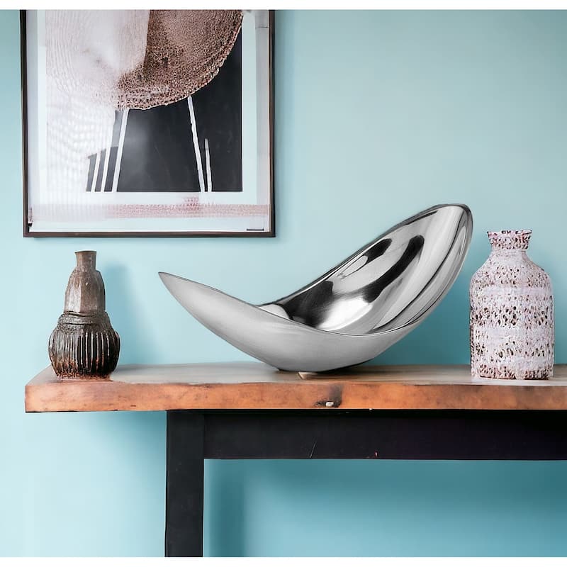 HomeRoots Charming Buffed Twisted Bowl