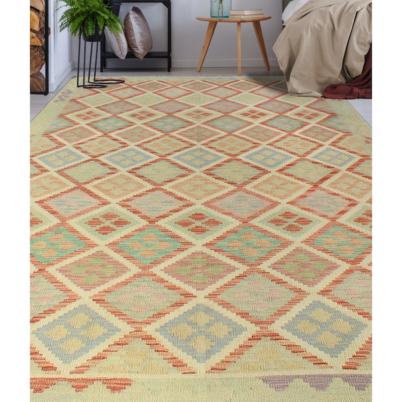 Sun Faded Flatweave Lela Red/Ivory Rug - 6'6" x 9'7"