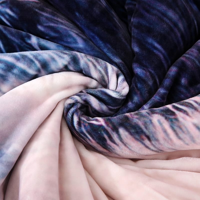 3 Ply Reversible Fleece Comforter for Winter 85"x93" 8lbs