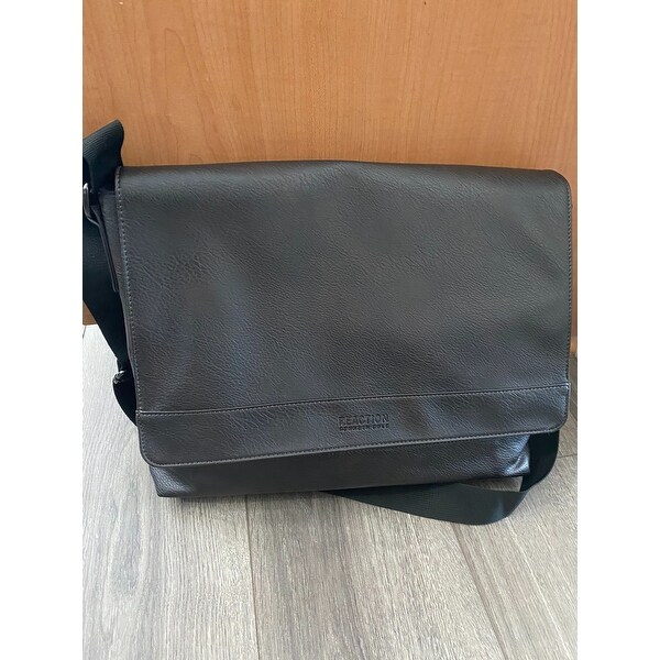 Kenneth cole the grand tour bag clearance