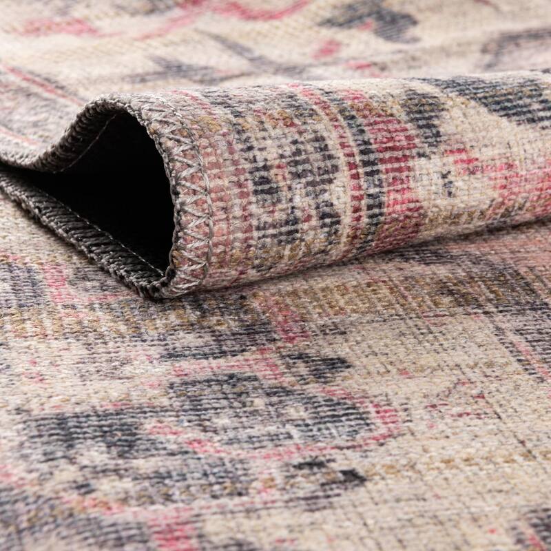 Transitional Pria Collection Area Rug
