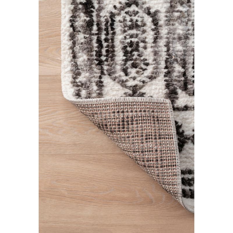 Nuloom Transitional Fading Mayen Cruz Andina Geo Border Print Area Rug