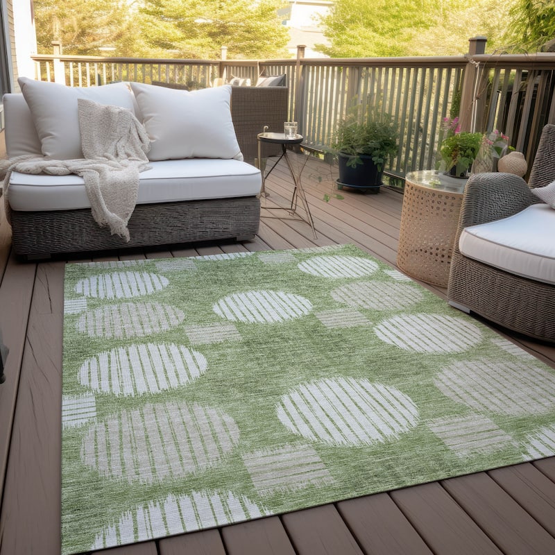 Machine Washable Indoor/ Outdoor Chantille Contemporary Dotty Rug