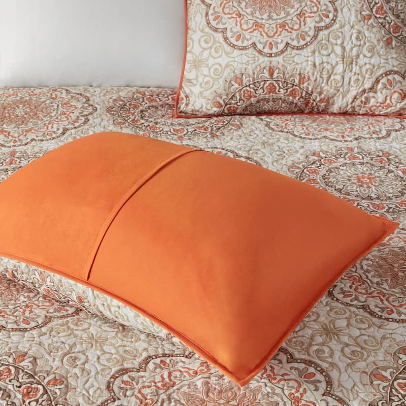 Madison Park Curtner 6 Piece Reversible Quilt Set with Throw Pillows