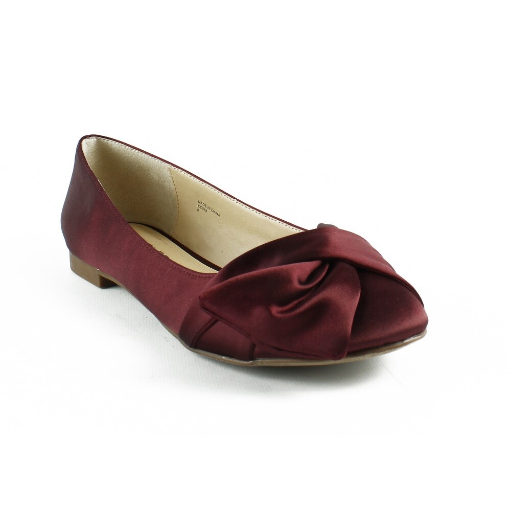 womens burgundy flats