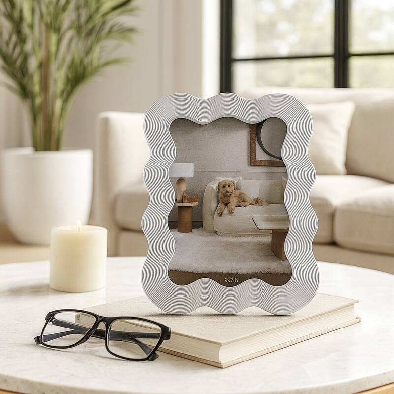 Polyresin Photo Frame Sculpted Wavy Border Textured Edge Design