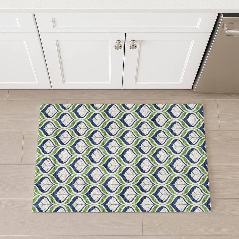 Machine Washable Indoor/ Outdoor Modern Trellis Chantille Rug