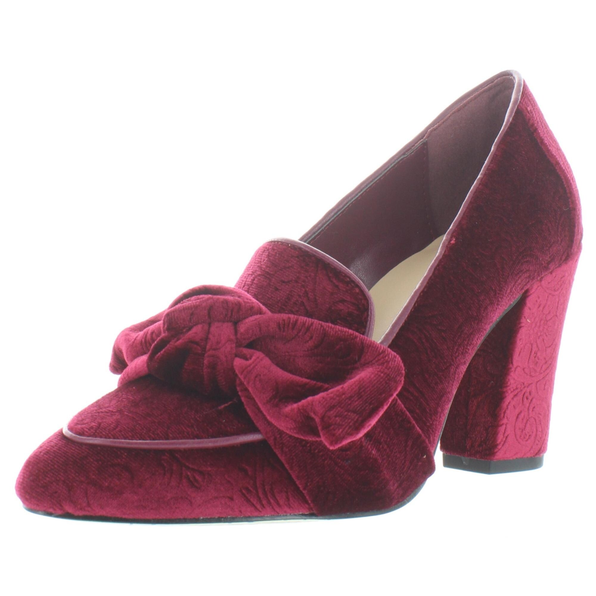 womens burgundy pumps