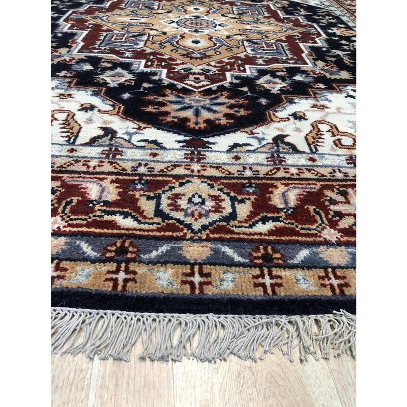 Navy Hand Knotted Wool Traditional Heriz Weave Rug, 8' x 10', Elegant Plush Floor Covering - L