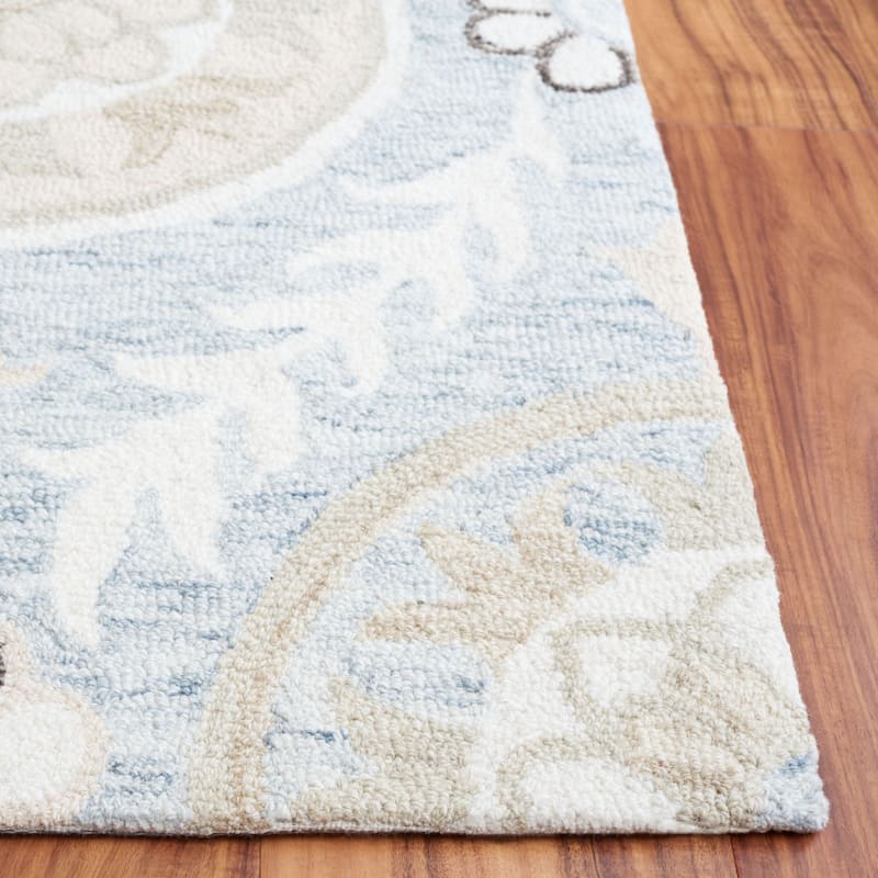SAFAVIEH Handmade Jardin Arbenora French Country Wool Rug