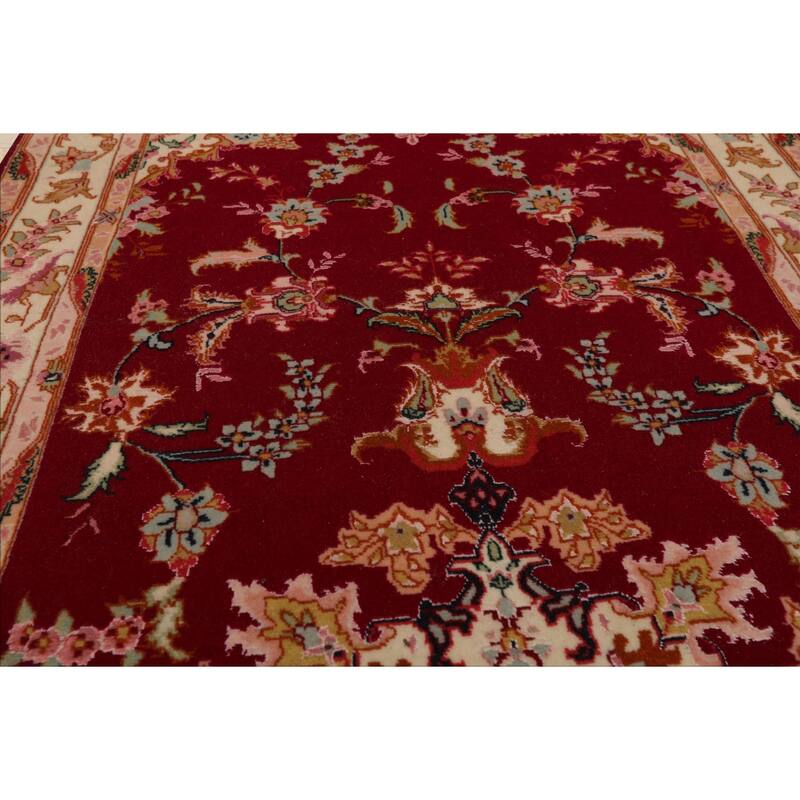2'7''x6 Runner Hand Knotted Wool Fuschia Traditional 300 KPSI Rug - 2' 7'' x 6'