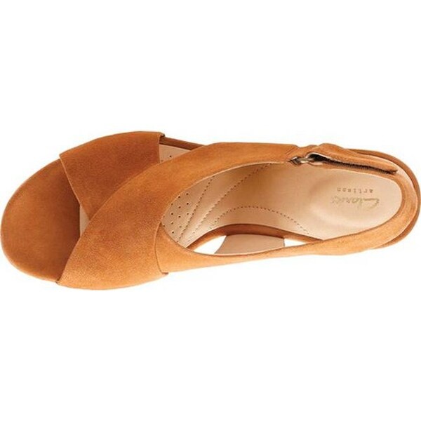 clarks maritsa lara tan suede
