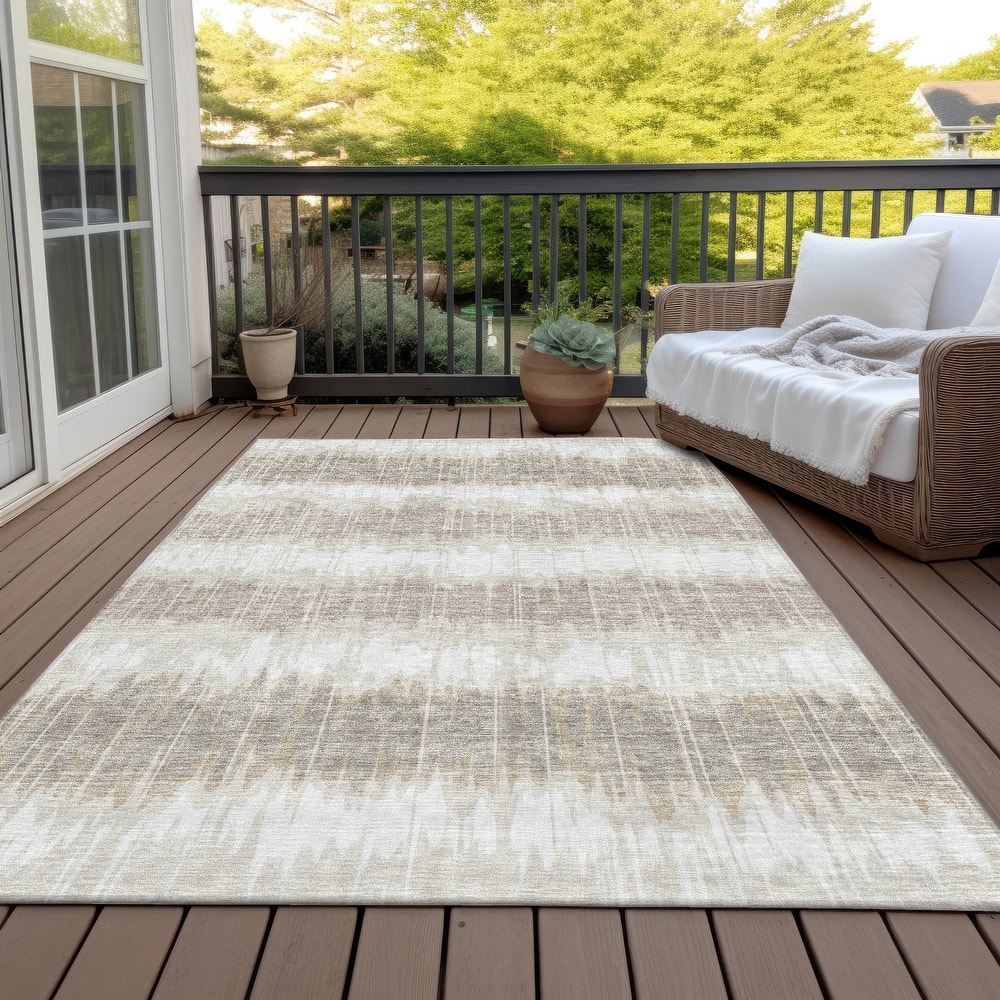 Machine Washable Indoor/ Outdoor Chantille Abstract Ombre Rug