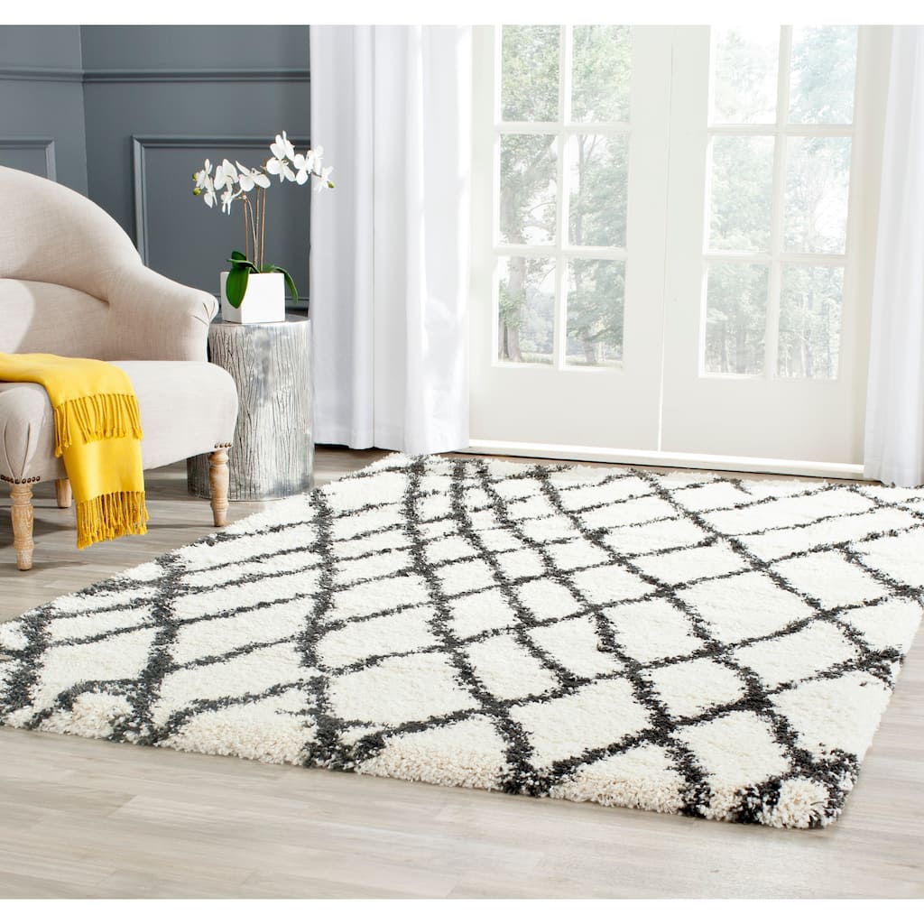 SAFAVIEH Belize Shag Nydia 2-inch Thick Rug