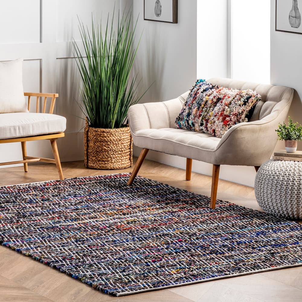 Nuloom Rochell Hand Woven Chevron Area Rug