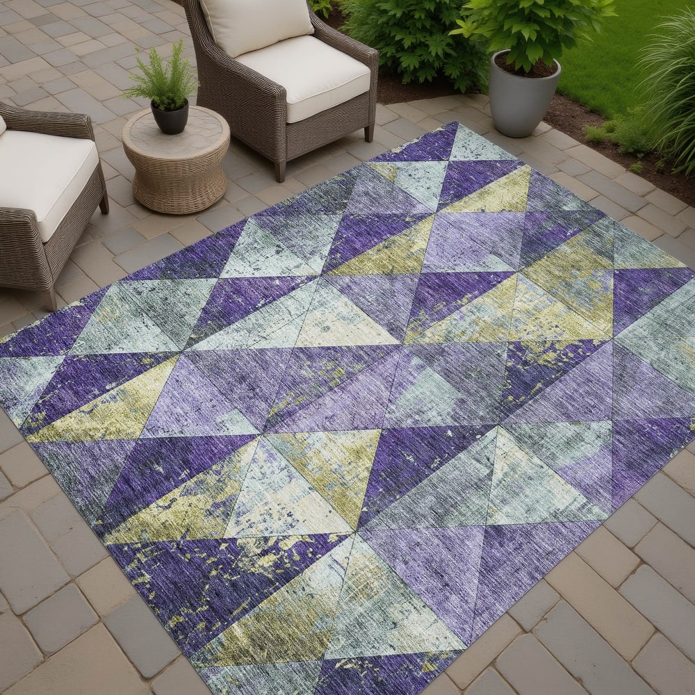 Machine Washable Indoor/ Outdoor Contemporary Diamonds Chantille Rug