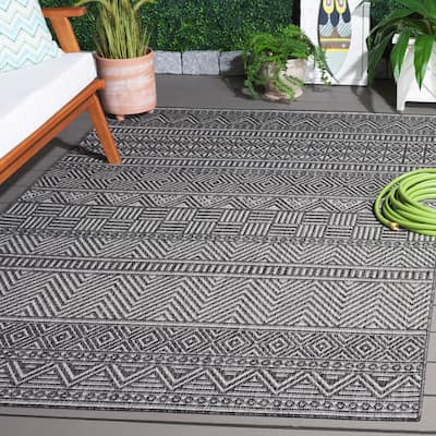 SAFAVIEH Beach House Olexandra Transitional Rug