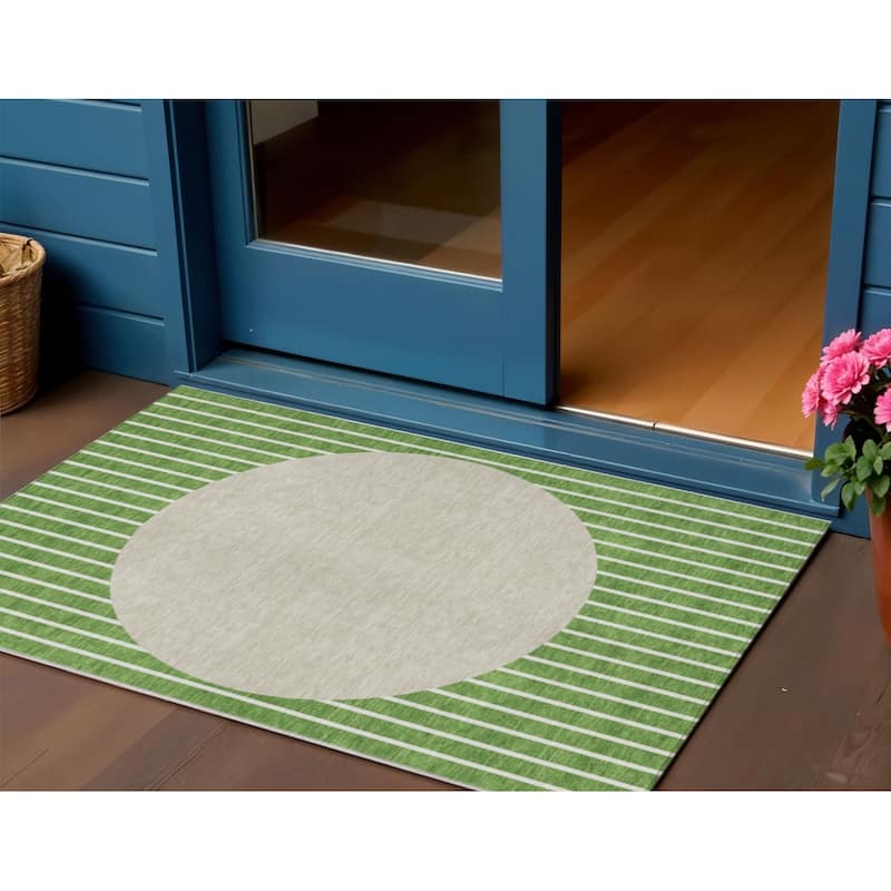 HomeRoots Striped Transitional Rectangle Outdoor Rug - 3' x 5'