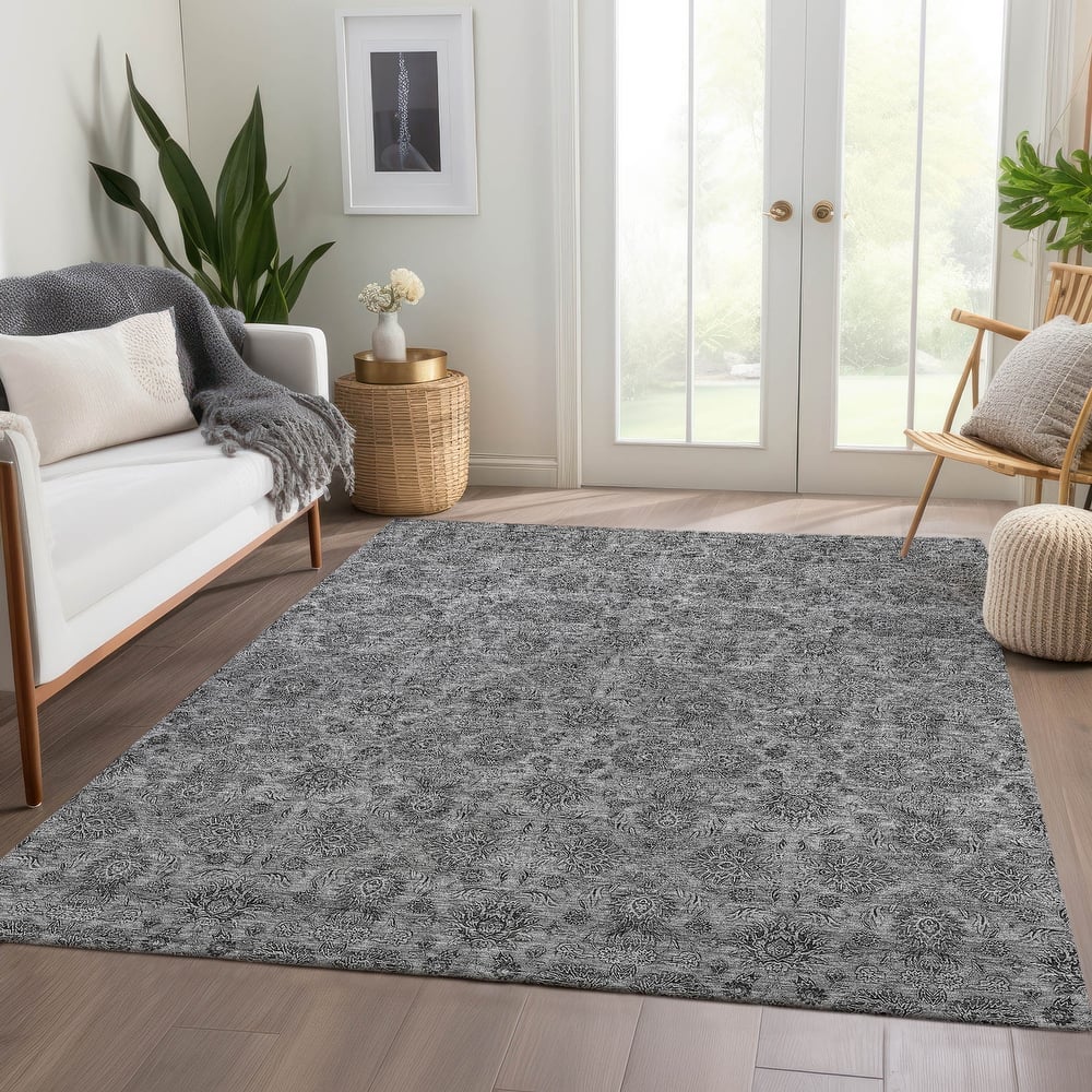 Machine Washable Indoor/ Outdoor Chantille Traditional Floral Rug