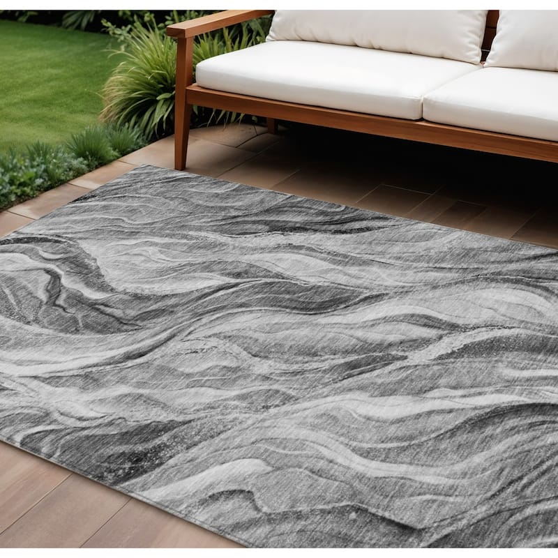 HomeRoots Abstract Transitional Rectangle Outdoor Rug - 10' X 14'