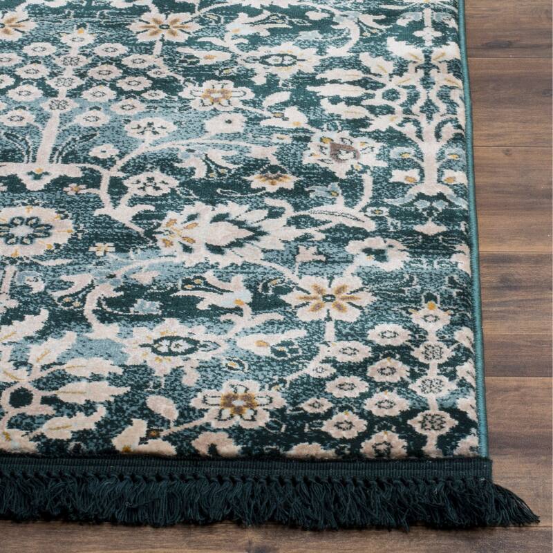 SAFAVIEH Serenity Wendel Traditional Oriental Rug with Fringe