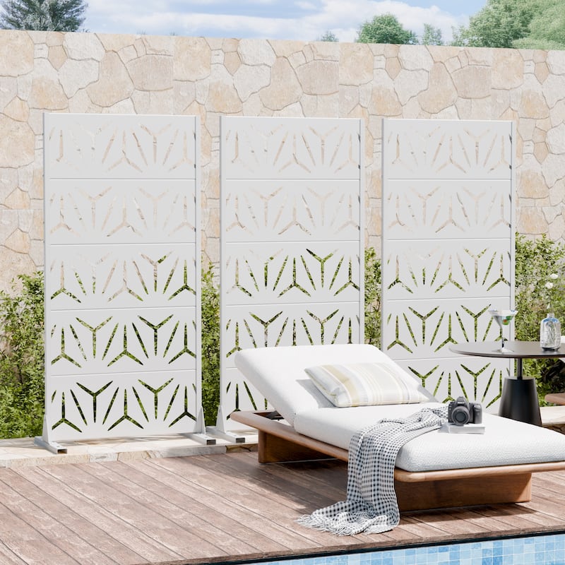 Dovelina Outdoor Freestanding Metal Privacy Screen Decorative Garden Fence (Set of 2)