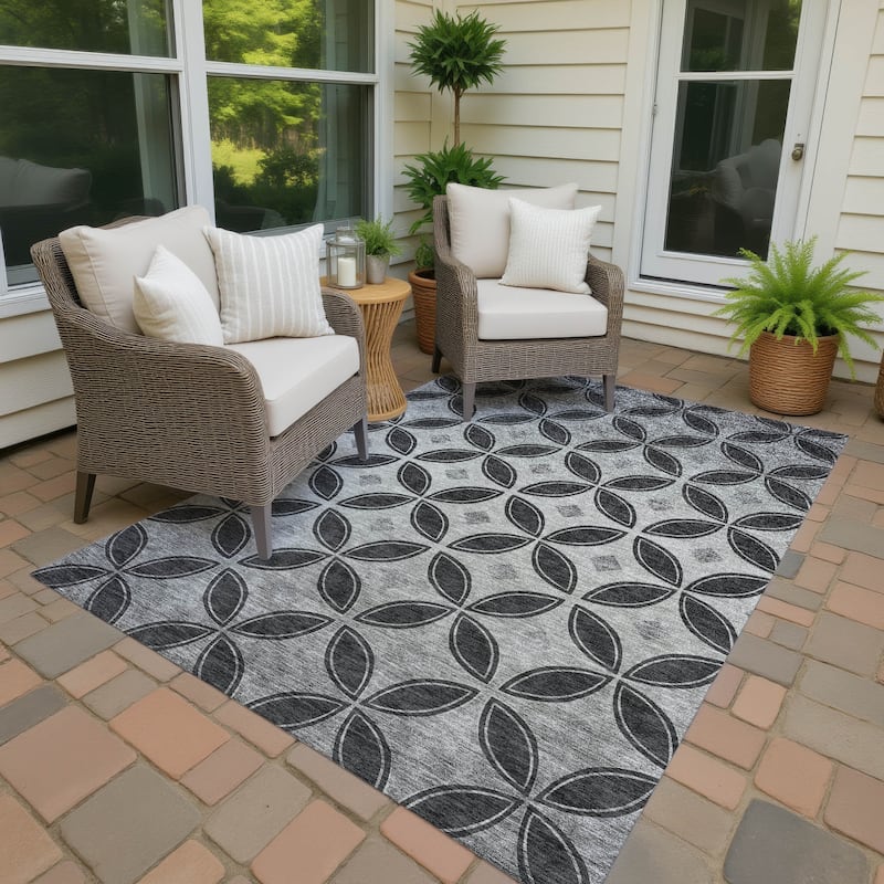 Machine Washable Indoor/ Outdoor Modern Gia Chantille Rug - Black - 3' x 5'