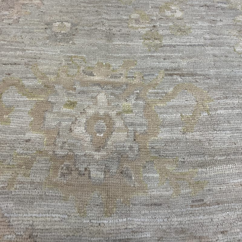 HERAT ORIENTAL Handmade Vegetable Dyed Oushak Wool Rug - 8'3" x 10'1"