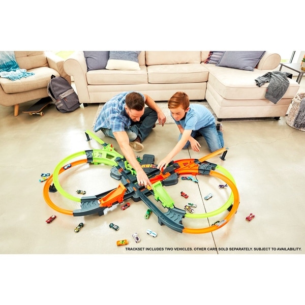 hot wheels action colossal crash track set