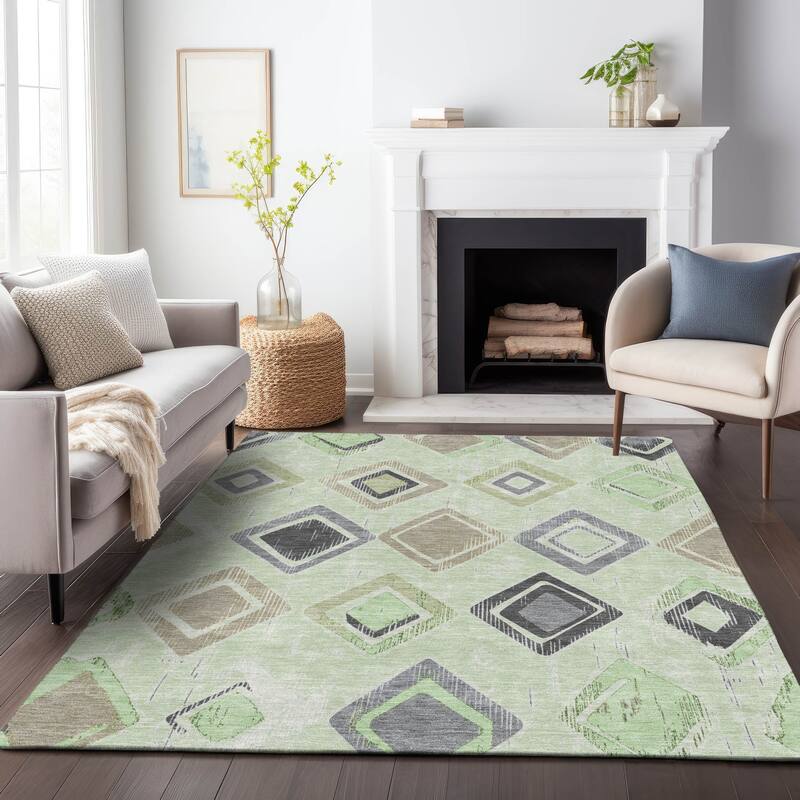 Machine Washable Indoor/Outdoor Diamond Contemporary Chantille Rug