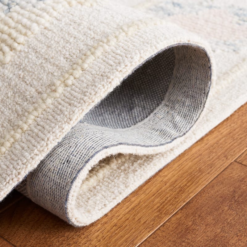 SAFAVIEH Handmade Abstract Fabiana Wool Rug