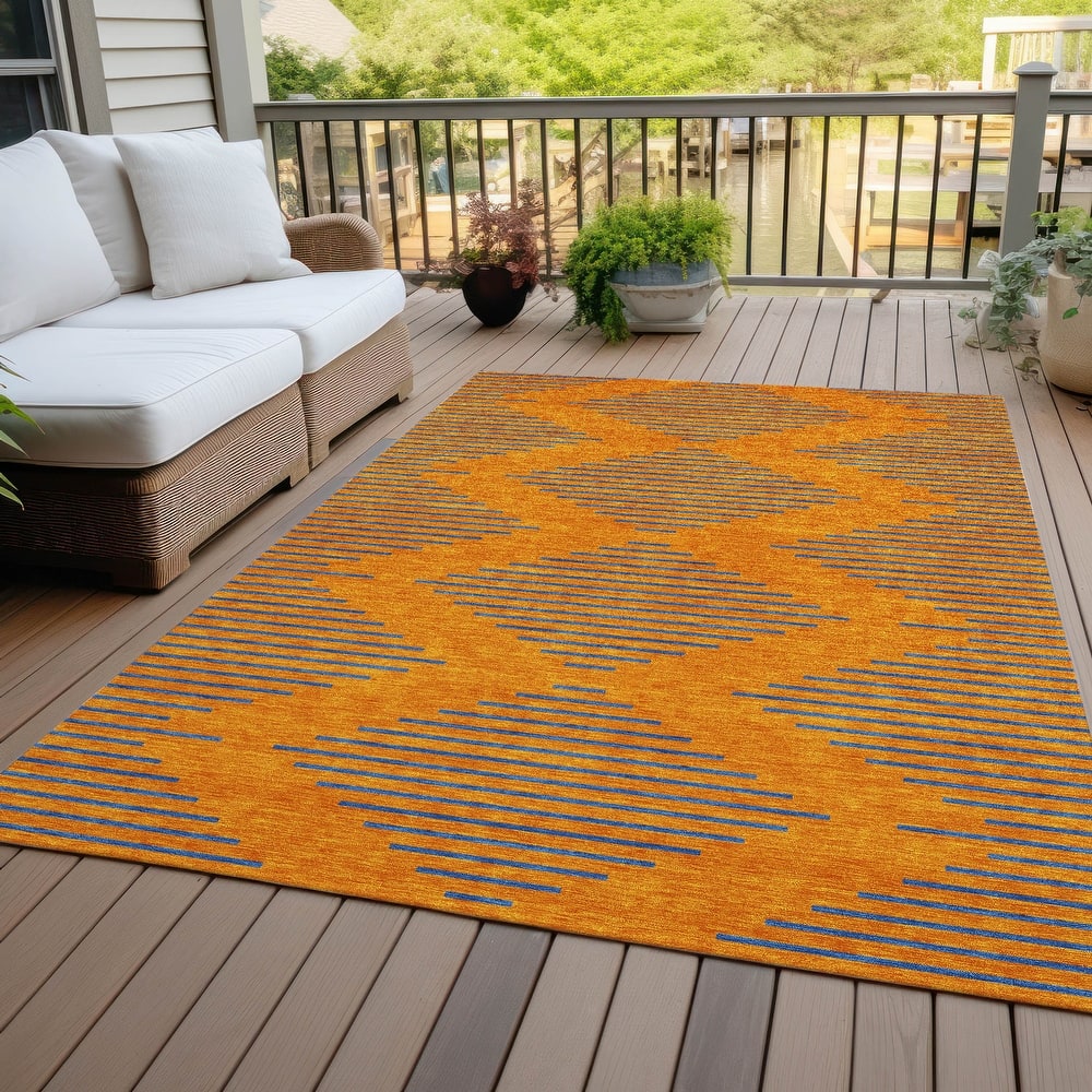 Machine Washable Indoor/ Outdoor Contemporary Geo Chantille Rug