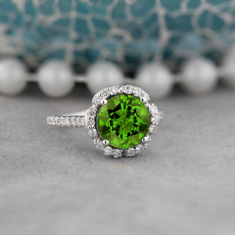 Auriya Vintage 3 1/10ct Fancy Peridot and Halo Diamond Engagement Ring 3/8ct Fancy 14k Gold