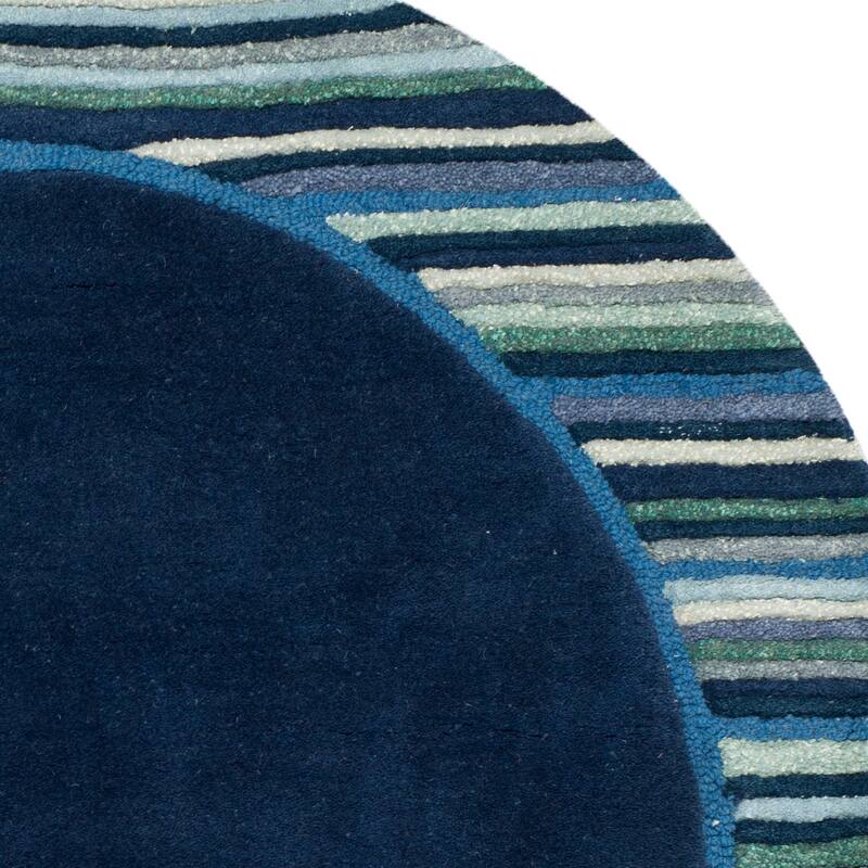 Martha Stewart by SAFAVIEH Striped Border Wool Rug