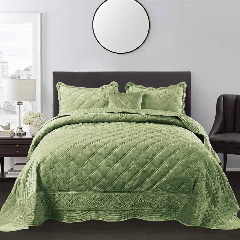 Serenta Supersoft Microplush Quilted 4 Pieces Bedspread Coverlet Set - Sage - Oversized King
