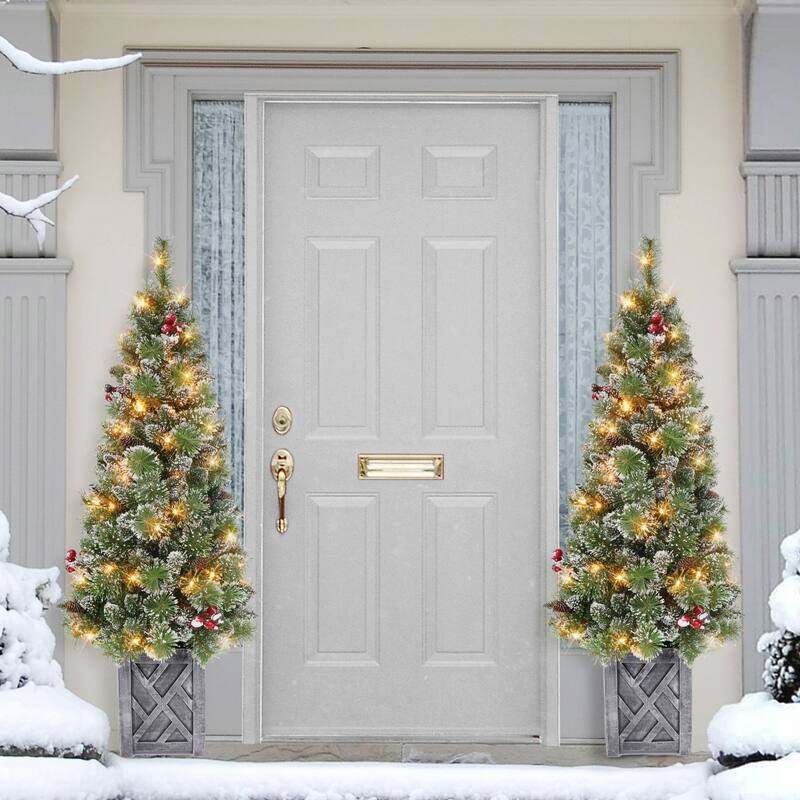 5' Potted Vancouver Pine Artificial Christmas Tree, Clear Lights - 5 Foot